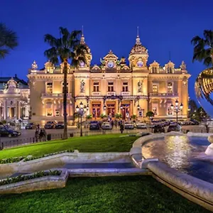 Monaco, Luxe, A 250m Casino 2*, Beausoleil Franciaország